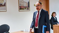Председатель правления Пенсионного фонда РФ Антон Дроздов перед началом заседания правления Пенсионного фонда РФ. 28 марта 2017 Председатель правления Пенсионного фонда РФ Антон Дроздов перед началом заседания правления Пенсионного фонда РФ. 28 марта 2017