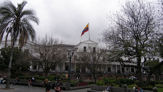 В Эквадоре завершилось голосование на президентских выборах