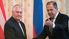 Министр иностранных дел РФ Сергей Лавров и Государственный секретарь США Рекс Тиллерсон. Архивное фото Министр иностранных дел РФ Сергей Лавров и Государственный секретарь США Рекс Тиллерсон. Архивное фото