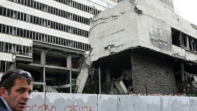 Разрушенные во время бомбардировок НАТО здания в Белграде. Архивное фото
