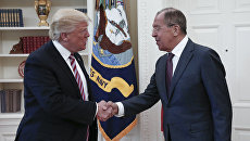 Встреча президента США Дональда Трампа и министра иностранных дел России Сергея Лаврова в Вашингтоне. 10 мая 2017 Встреча президента США Дональда Трампа и министра иностранных дел России Сергея Лаврова в Вашингтоне. 10 мая 2017