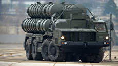 Зенитный ракетный комплекс С-400. Архивное фото Зенитный ракетный комплекс С-400. Архивное фото