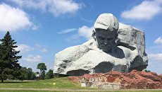 Памятник Брестская крепость - герой Памятник Брестская крепость - герой