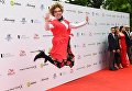 Шоумен, актёр Александр Ревва на торжественной церемонии открытия 28-го Открытого российского кинофестиваля Кинотавр в Сочи Шоумен, актёр Александр Ревва на торжественной церемонии открытия 28-го Открытого российского кинофестиваля Кинотавр в Сочи