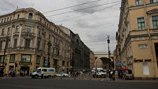 Угол Невского проспекта и Большой Морской улицы. Архивное фото Угол Невского проспекта и Большой Морской улицы. Архивное фото