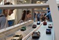 Экспозиция выставки, посвященной строящемуся мосту через Керченский пролив, в московском ГУМе на Красной площади. 27 июля 2017 Экспозиция выставки, посвященной строящемуся мосту через Керченский пролив, в московском ГУМе на Красной площади. 27 июля 2017