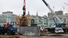 Памятник Максиму Горькому перевезли из Музеона на площадь Тверская Застава Памятник Максиму Горькому перевезли из Музеона на площадь Тверская Застава