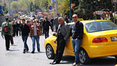 Таксисты в центре Стамбула Таксисты в центре Стамбула
