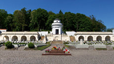 Часовня-ротонда на Лычаковском кладбище Львова. Архивное фото Часовня-ротонда на Лычаковском кладбище Львова. Архивное фото