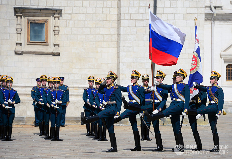 Военнослужащие Президентского полка во время развода конного караула, в рамках подготовки к фестивалю Спасская башня Военнослужащие Президентского полка во время развода конного караула, в рамках подготовки к фестивалю Спасская башня