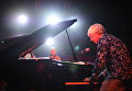 Музыкант Андрей Кондаков во время выступления на фестивале Koktebel Jazz Party 2017 Музыкант Андрей Кондаков во время выступления на фестивале Koktebel Jazz Party 2017