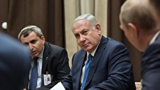 Премьер-министр Израиля Биньямин Нетаньяху во время встречи с президентом РФ Владимиром Путиным. 23 августа 2017 Премьер-министр Израиля Биньямин Нетаньяху во время встречи с президентом РФ Владимиром Путиным. 23 августа 2017