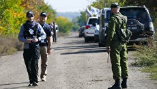 Наблюдатели ОБСЕ в Донецкой области. Архивное фото Наблюдатели ОБСЕ в Донецкой области. Архивное фото