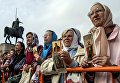 Во время крестного хода в честь дня перенесения мощей святого благоверного князя Александра Невского в Санкт-Петербурге Во время крестного хода в честь дня перенесения мощей святого благоверного князя Александра Невского в Санкт-Петербурге