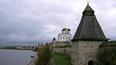 Псковский кремль. Архивное фото Псковский кремль. Архивное фото