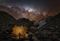 Снимок фотографа Юрия Звездного из России Wanderer in Patagonia, победивший в категории Люди и космос в фотоконкурсе Insight Astronomy Photographer of the Year 2017 Снимок фотографа Юрия Звездного из России Wanderer in Patagonia, победивший в категории Люди и космос в фотоконкурсе Insight Astronomy Photographer of the Year 2017