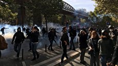 Участники акции протеста против трудовой реформы в Париже, Франция. 21 сентября 2017 Участники акции протеста против трудовой реформы в Париже, Франция. 21 сентября 2017