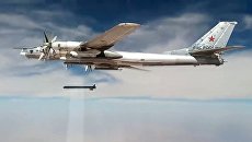 Стратегический бомбардировщик-ракетоносец Ту-95МС наносит удары крылатыми ракетами Х-101 по объектам террористов в Сирии. 26 сентября 2017 Стратегический бомбардировщик-ракетоносец Ту-95МС наносит удары крылатыми ракетами Х-101 по объектам террористов в Сирии. 26 сентября 2017