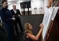 Актёры Владимир Вдовиченков, Виталий Хаев и Мария Миронова (слева направо) на фотовыставке МИА Россия сегодня в рамках премьеры фильма Салют-7 в кинотеатре Октябрь Актёры Владимир Вдовиченков, Виталий Хаев и Мария Миронова (слева направо) на фотовыставке МИА Россия сегодня в рамках премьеры фильма Салют-7 в кинотеатре Октябрь