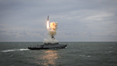 Малый ракетный корабль Град Свияжск запускает ракету Калибр во время итоговых учений корабельных группировок Каспийской флотилии. Архивное фото Малый ракетный корабль Град Свияжск запускает ракету Калибр во время итоговых учений корабельных группировок Каспийской флотилии. Архивное фото