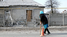 Последствия обстрела в Донецке. Архивное фото Последствия обстрела в Донецке. Архивное фото