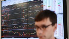 Сотрудник в офисе группы Московская Биржа ММВБ-РТС Сотрудник в офисе группы Московская Биржа ММВБ-РТС