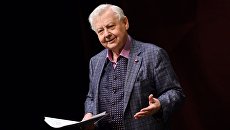 Художественный руководитель МХТ имени А.П.Чехова Олег Табаков на церемонии вручения премии Олега Табакова в Московском театре под руководством О.Табакова в Москве Художественный руководитель МХТ имени А.П.Чехова Олег Табаков на церемонии вручения премии Олега Табакова в Московском театре под руководством О.Табакова в Москве