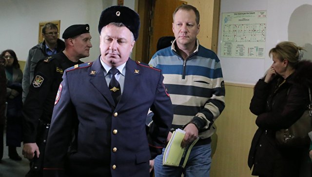 Глава Экспертно-криминалистического центра МВД Петр Гришин в Басманном суде. 7 декабря 2017