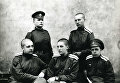 Добровольцы женского батальона смерти. В центре — Мария Скрыдлова, адъютант Марии Бочкарёвой. Петроград, 1917 г. Добровольцы женского батальона смерти. В центре — Мария Скрыдлова, адъютант Марии Бочкарёвой. Петроград, 1917 г.