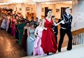 Курсанты Черноморского высшего военно-морского Ордена Красной Звезды училища имени П. С. Нахимова на традиционном Осеннем балу с участием коллектива исторического бального танца Ангаже в Севастополе Курсанты Черноморского высшего военно-морского Ордена Красной Звезды училища имени П. С. Нахимова на традиционном Осеннем балу с участием коллектива исторического бального танца Ангаже в Севастополе