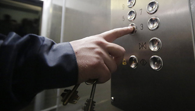 Кнопочная панель лифта. Архивное фото