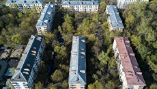 Пятиэтажные дома, включенные в программу реновации в Москве. Архивное фото Пятиэтажные дома, включенные в программу реновации в Москве. Архивное фото
