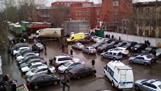 Ситуация на месте стрельбы в здании фабрики Меньшевик Ситуация на месте стрельбы в здании фабрики Меньшевик