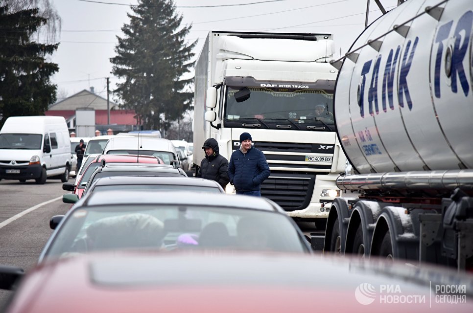 Акция протеста на границе между Украиной и Польшей Акция протеста на границе между Украиной и Польшей
