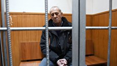 Водитель рейсового автобуса Виктор Тихонов в Басманном суде Москвы. Архивное фото Водитель рейсового автобуса Виктор Тихонов в Басманном суде Москвы. Архивное фото