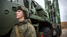 Комплекс ПВО С-400 Триумф на охране российских воздушных границ в Севастополе. Архивное фото Комплекс ПВО С-400 Триумф на охране российских воздушных границ в Севастополе. Архивное фото