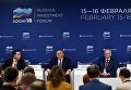 Председатель правления АО МСП Банк Дмитрий Голованов, первый заместитель министра сельского хозяйства России Джамбулат Хатуов и премьер-министр правительства Республики Башкортостан Рустам Марданов (слева направо) во время сессии МСП в агропромышленном секторе. Как повысить доходность на Российском инвестиционном форуме (РИФ-2018) в Сочи Председатель правления АО МСП Банк Дмитрий Голованов, первый заместитель министра сельского хозяйства России Джамбулат Хатуов и премьер-министр правительства Республики Башкортостан Рустам Марданов (слева направо) во время сессии МСП в агропромышленном секторе. Как повысить доходность на Российском инвестиционном форуме (РИФ-2018) в Сочи