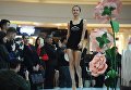 Участница открытого кастинга национального конкурса Мисс Россия в торговом центре Афимолл Сити в Москве Участница открытого кастинга национального конкурса Мисс Россия в торговом центре Афимолл Сити в Москве