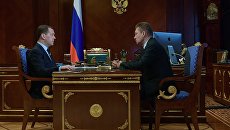 Председатель правительства РФ Дмитрий Медведев и председатель правления компании Газпром Алексей Миллер во время встречи. 13 марта 2018 Председатель правительства РФ Дмитрий Медведев и председатель правления компании Газпром Алексей Миллер во время встречи. 13 марта 2018