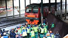 Возле станции Маленковская электропоезд сообщением Фрязино - Москва столкнулся с трактором. 14 марта 2018 Возле станции Маленковская электропоезд сообщением Фрязино - Москва столкнулся с трактором. 14 марта 2018