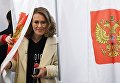 Кандидат в президенты РФ от партии Гражданская инициатива Ксения Собчак голосует на выборах президента РФ на избирательном участке № 158 в Москве. 18 марта 2018 Кандидат в президенты РФ от партии Гражданская инициатива Ксения Собчак голосует на выборах президента РФ на избирательном участке № 158 в Москве. 18 марта 2018