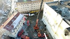 Здание торгового центра Зимняя вишня в Кемерово, где произошел пожар. 26 марта 2018 Здание торгового центра Зимняя вишня в Кемерово, где произошел пожар. 26 марта 2018