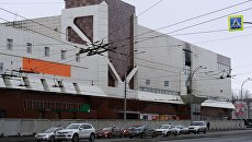 Здание торгово-развлекательного центра Зимняя вишня после пожара в Кемерово Здание торгово-развлекательного центра Зимняя вишня после пожара в Кемерово