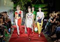 Fashion-шоу фонда Русский Силуэт в галерее искусств Зураба Церетели в рамках 40-го ММКФ Fashion-шоу фонда Русский Силуэт в галерее искусств Зураба Церетели в рамках 40-го ММКФ