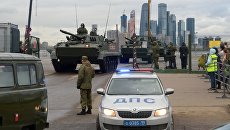 Боевая машина пехоты БМП-3 перед началом репетиции военного парада на Красной площади. 26 апреля 2018 Боевая машина пехоты БМП-3 перед началом репетиции военного парада на Красной площади. 26 апреля 2018