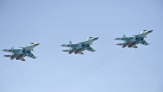 Истребители-бомбардировщики СУ-34 на репетиции воздушной части парада Победы в Москве Истребители-бомбардировщики СУ-34 на репетиции воздушной части парада Победы в Москве