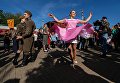 Участники акции Поезд Победы на Рижском вокзале в Москве. 9 мая 2018 Участники акции Поезд Победы на Рижском вокзале в Москве. 9 мая 2018