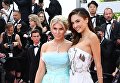 Телеведущая Хофит Голан и актриса Патришия Контрерас на красной дорожке церемонии открытия 71-го Каннского международного кинофестиваля Телеведущая Хофит Голан и актриса Патришия Контрерас на красной дорожке церемонии открытия 71-го Каннского международного кинофестиваля