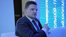 Генеральный директор ФГУП Почта России Николай Подгузов на стенде МИА Россия сегодня на Петербургском международном экономическом форуме. 24 мая 2018 Генеральный директор ФГУП Почта России Николай Подгузов на стенде МИА Россия сегодня на Петербургском международном экономическом форуме. 24 мая 2018