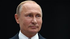 Президент РФ Владимир Путин отвечает на вопросы журналистов после ежегодной специальной программы Прямая линия с Владимиром Путиным в Гостином дворе. 7 июня 2018 Президент РФ Владимир Путин отвечает на вопросы журналистов после ежегодной специальной программы Прямая линия с Владимиром Путиным в Гостином дворе. 7 июня 2018